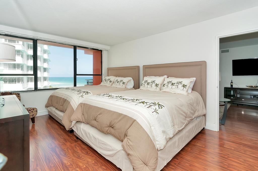 Apartment Private At The Alexander