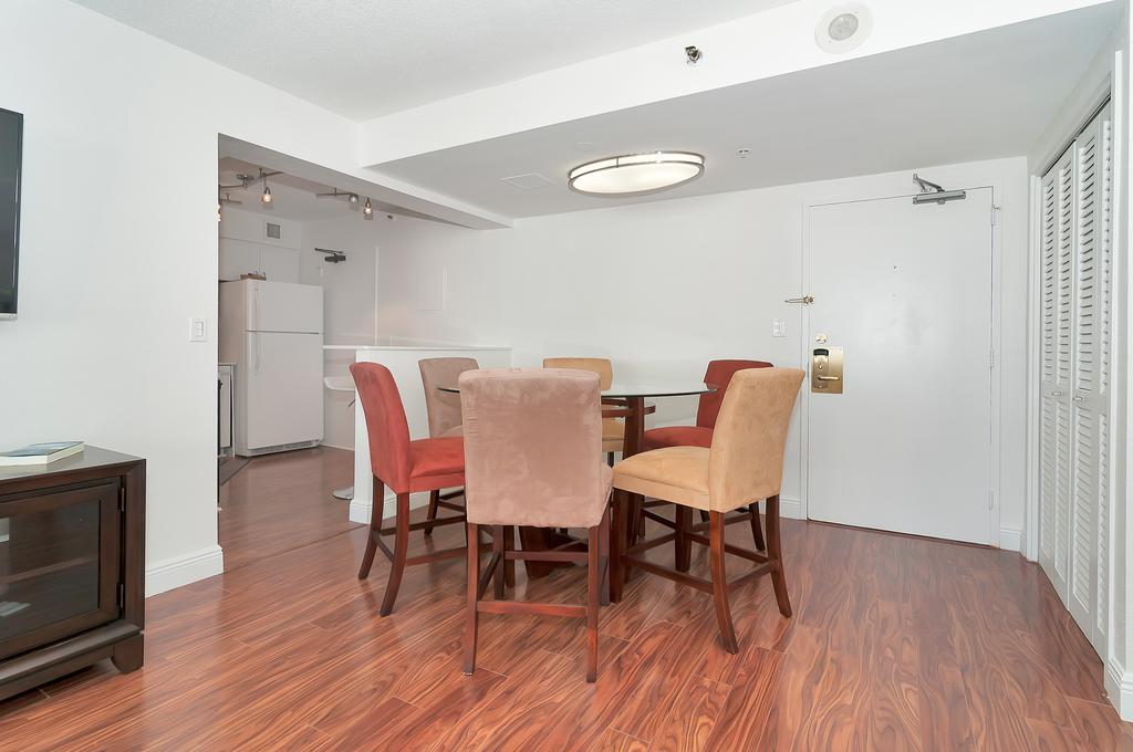 Apartment Private At The Alexander