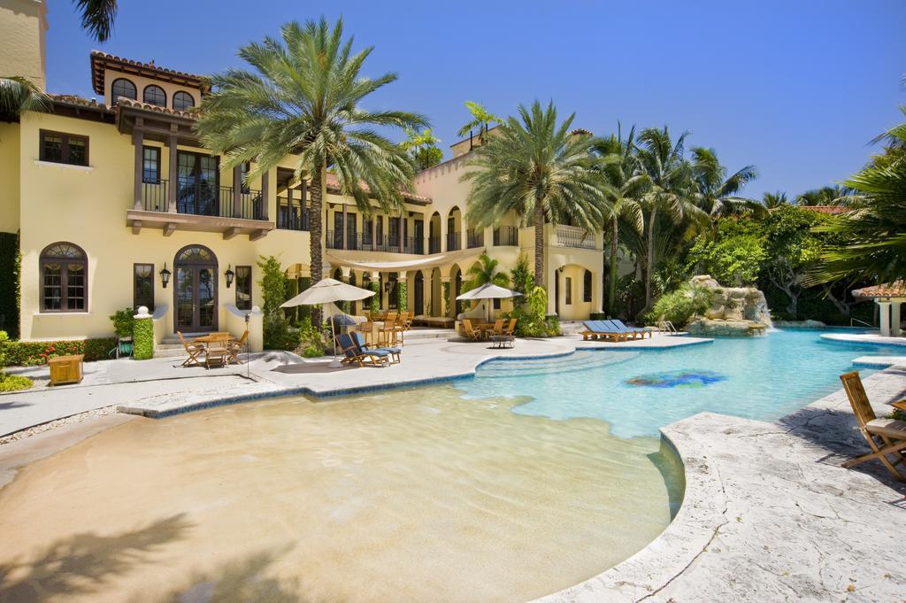 Villazzo Contenta Miami
