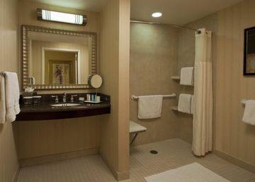 Hotel Penn Station Miami Beach