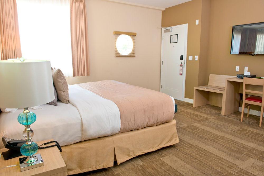 Italia South Hotel
