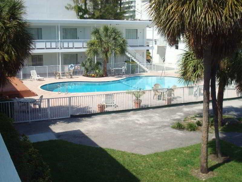 Collins 3* Miami Beach