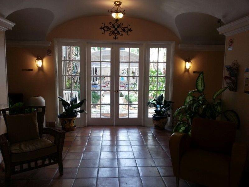 Hotel Sadigo Court