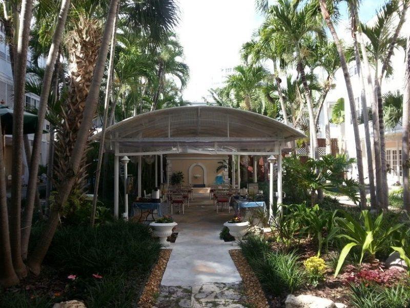 Sadigo Court Miami Beach