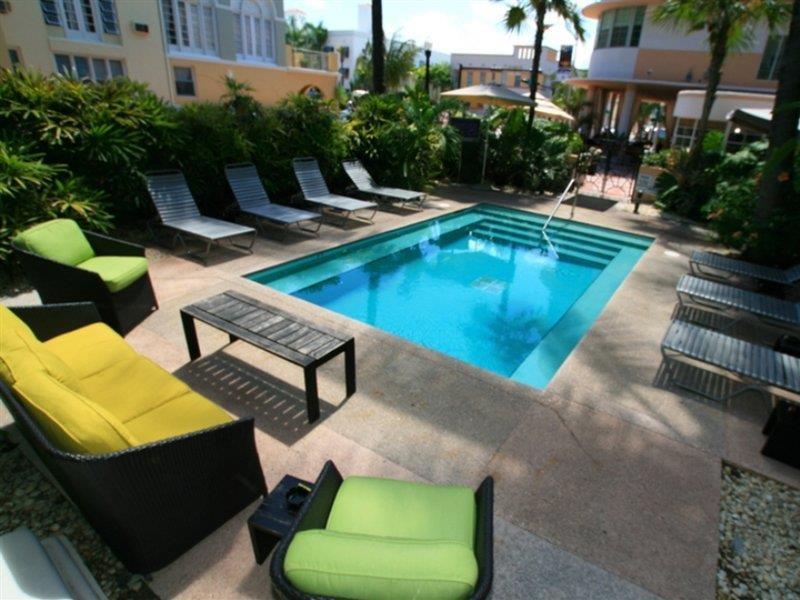 Hotel Essex House Miami Beach