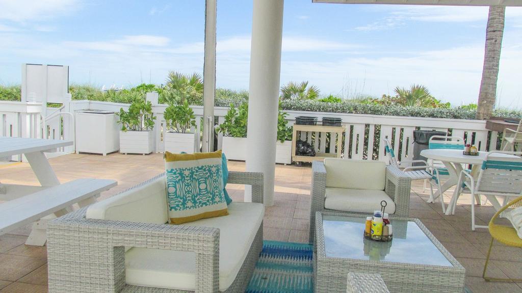 Resort Deauville Beach Miami Beach