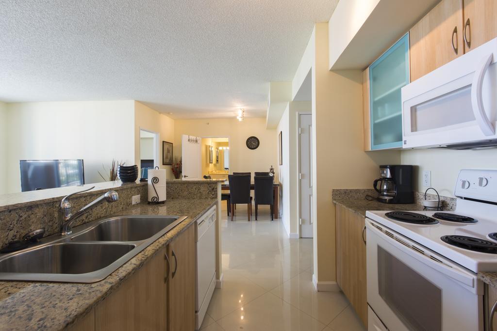 By Great Sunny Isles Lodging Apartment