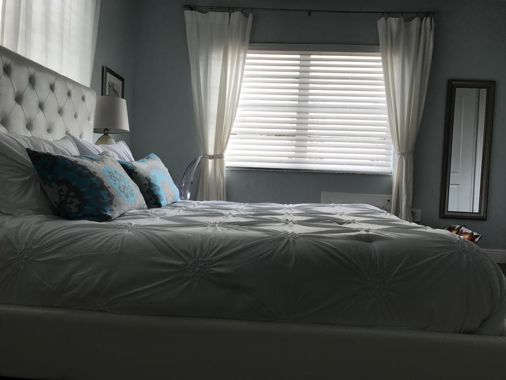 Sun Sand And Love - 1 Bed, 2 Bath * Miami Beach