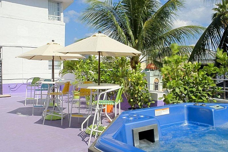 Economy hotel Royal South Miami Beach