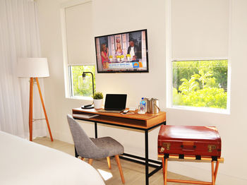 Hotel The Meridian Miami By Kasa Miami Beach