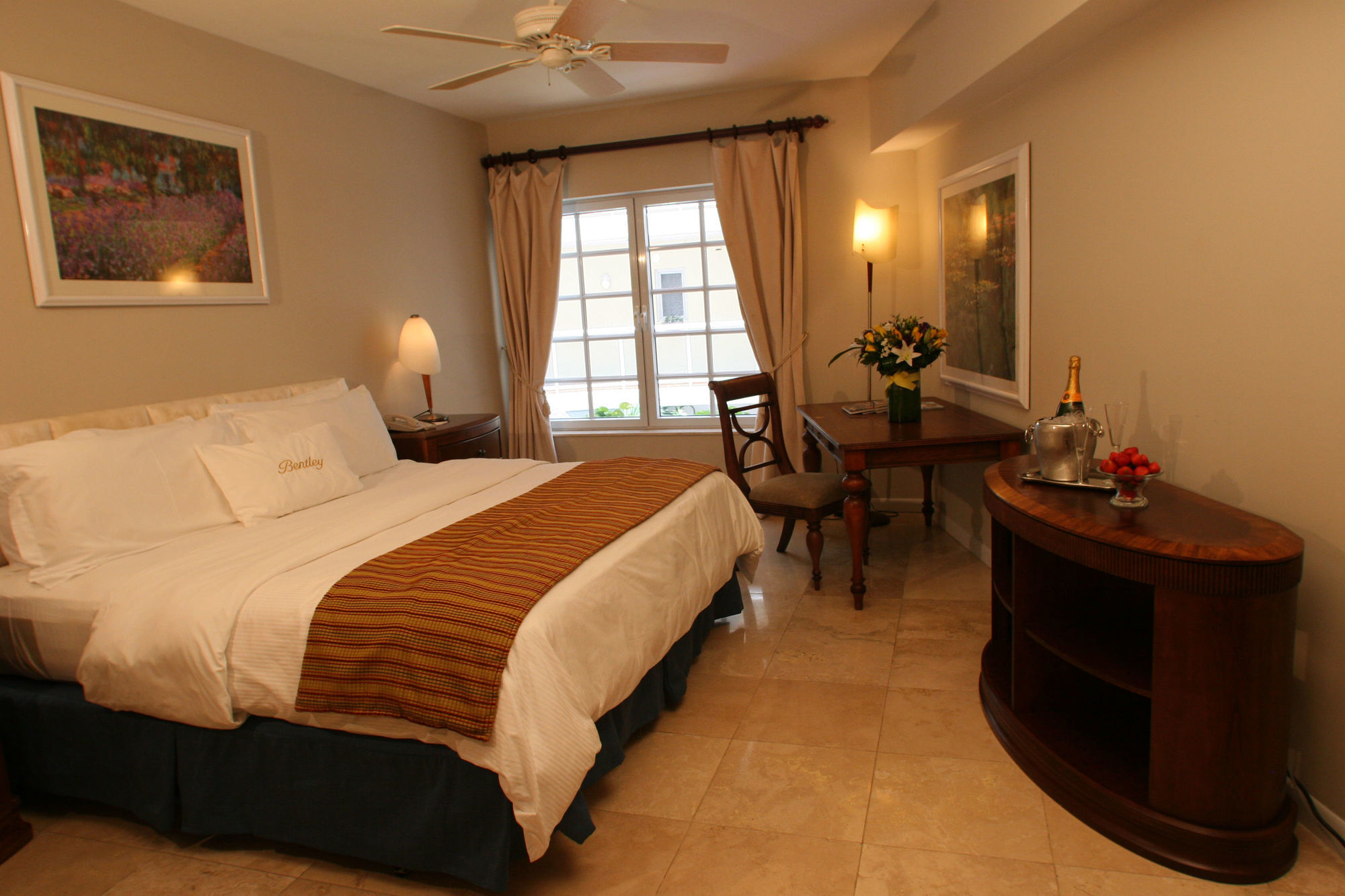Bentley South Beach 4* Miami Beach