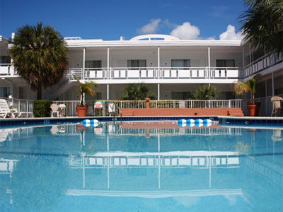 Hotel Collins