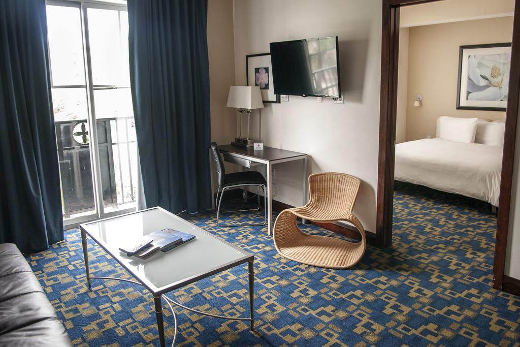 Hotel Congress Suites At The Strand