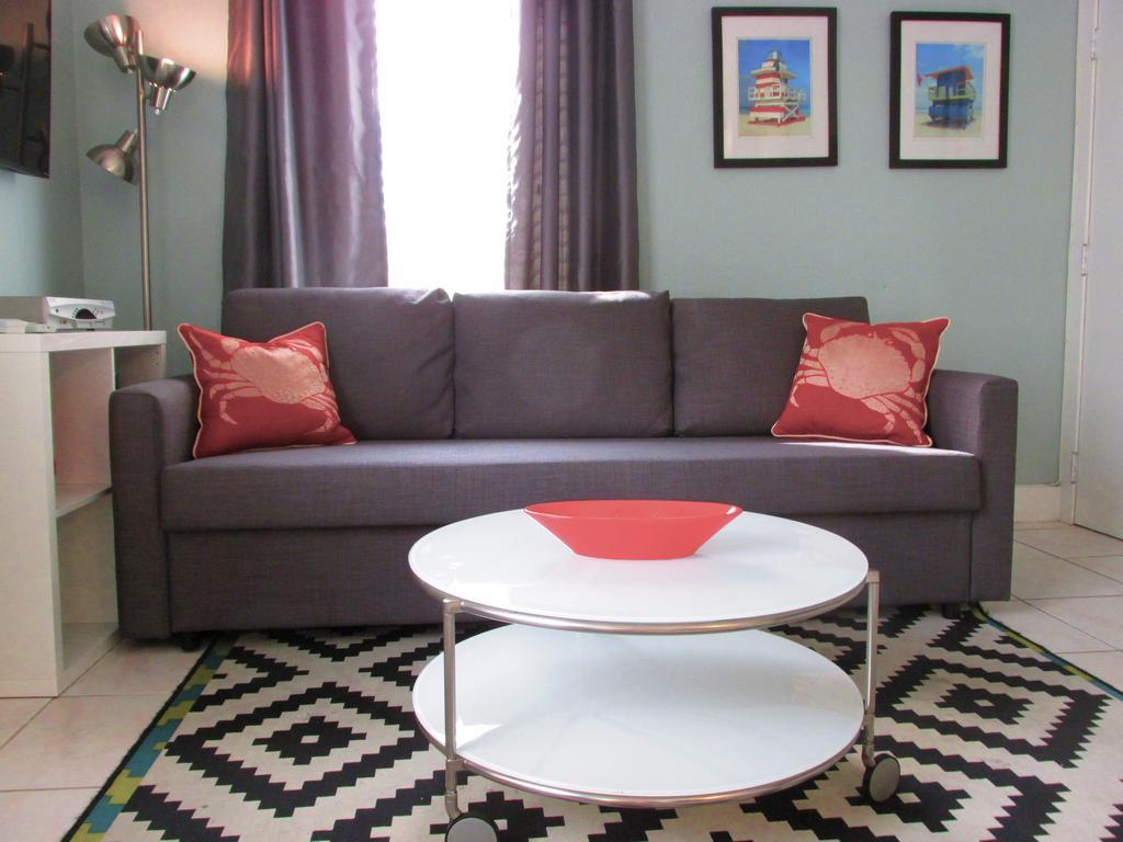 Ocean Breeze Apartment