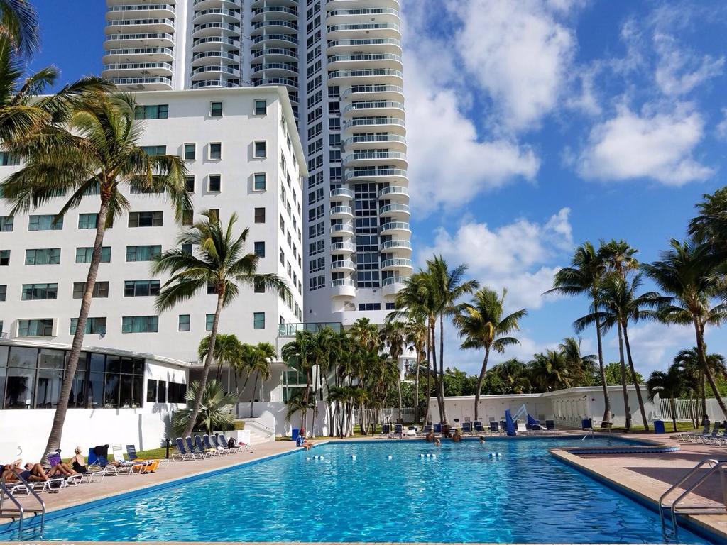 Suncoast Iii Apartment Miami Beach