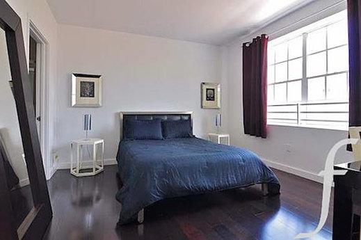 Apartment First Sofi