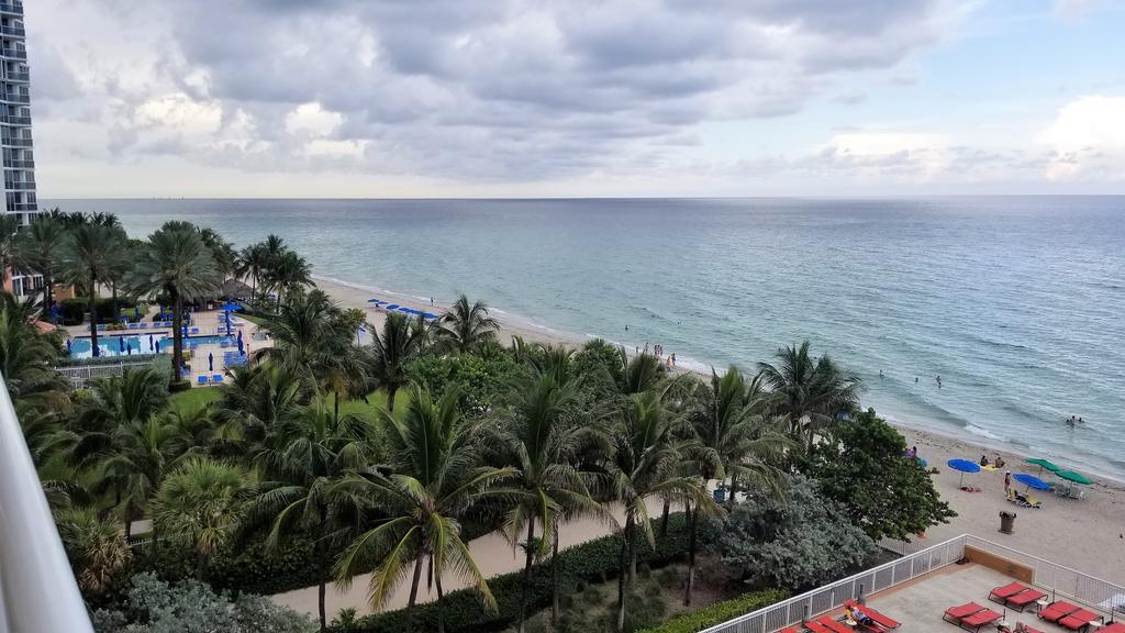Oceanfront With Balcony Sunny Isles - Spectacular! Apartment *