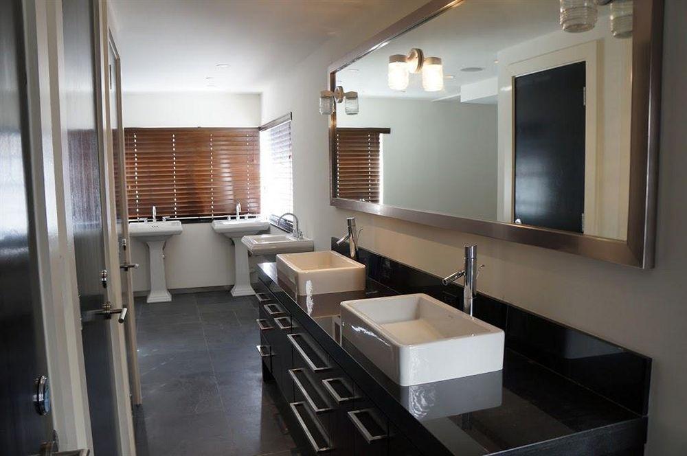 Posh South Hostel Miami Beach