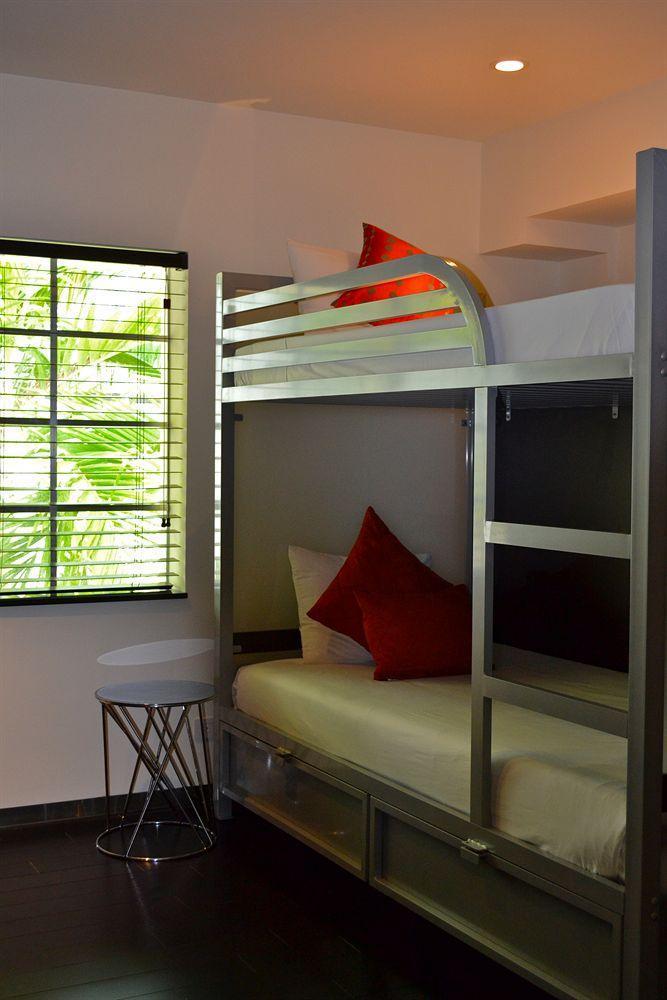 Posh South Hostel Miami Beach