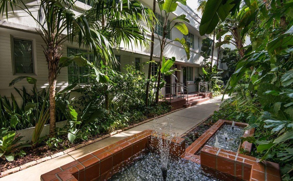 Essex House Hotel Miami Beach