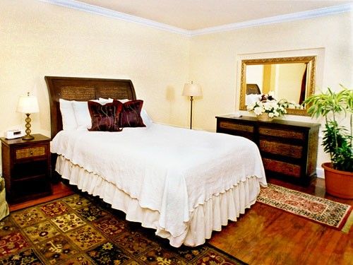 Hotel Sadigo Court