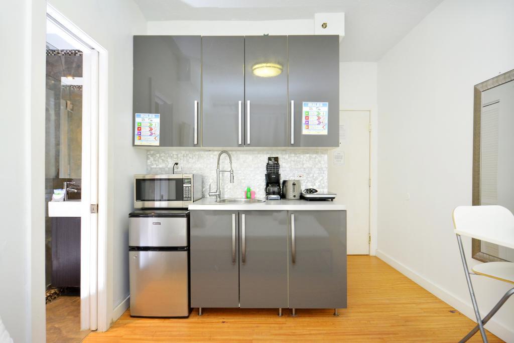 Apartment 3rd And Ocean *