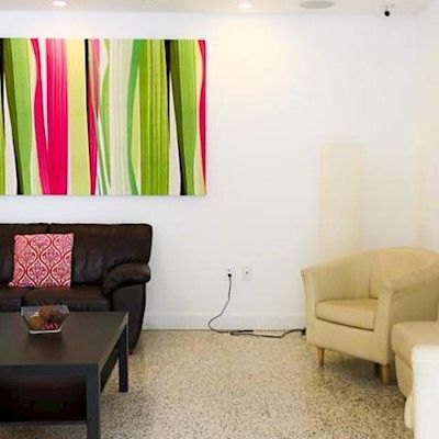 Collins Hotel 3*