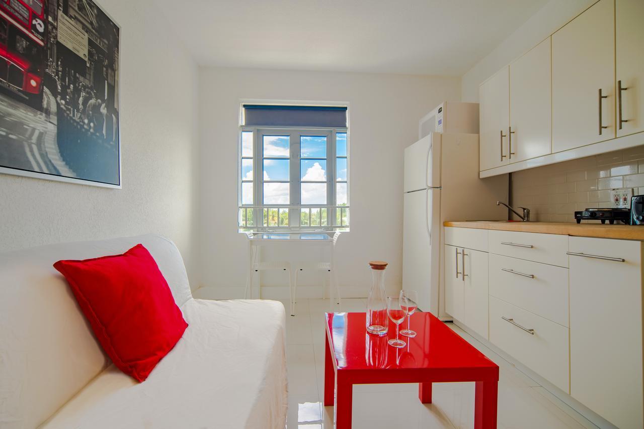 A Block From The Beach- Miami Beach Apartment *