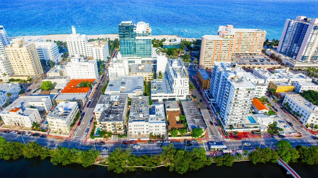 A Block From The Beach- Miami Beach Miami Beach