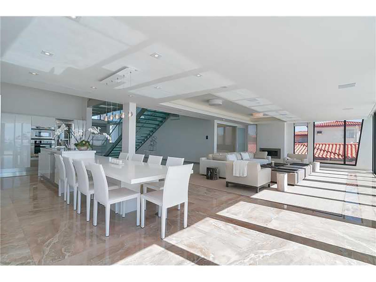 Villa Cristiano Miami Beach