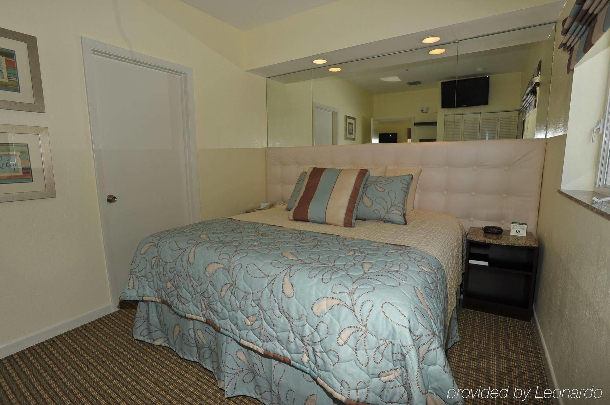 Hotel Crystal Beach Miami Oceanfront