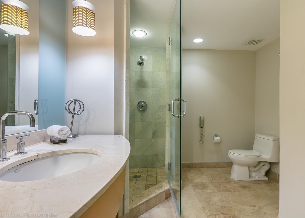 Ocean View Sunny Isles 2 Bedroom At Marenas 19th Apartment *