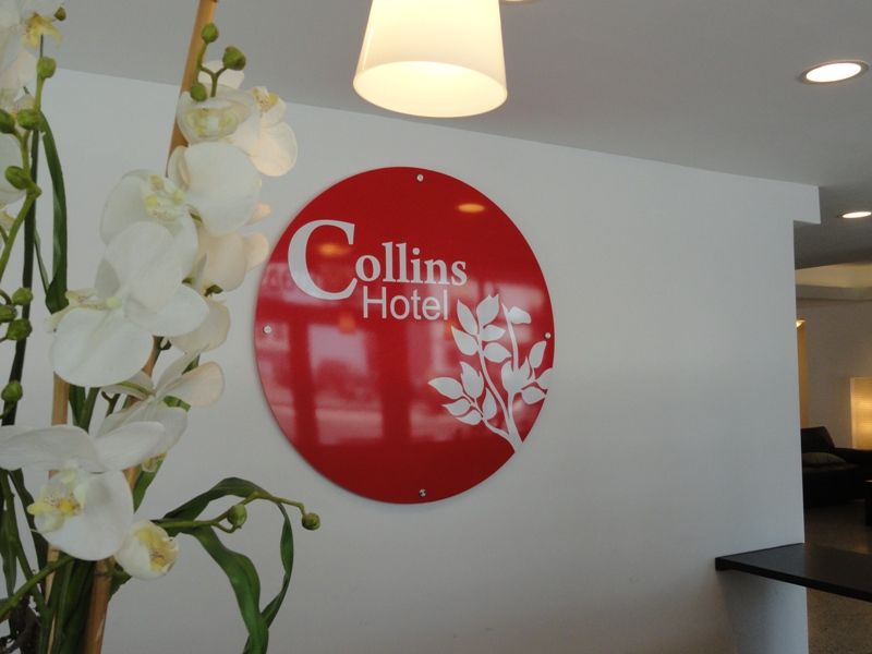Collins Hotel 3*