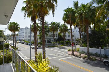 Hotel Art Deco Ocean Walk 3*