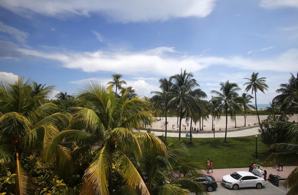 Hotel Waldorf Towers South Beach Miami Beach