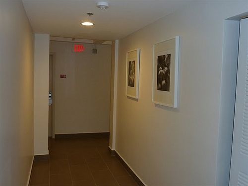 Hotel Collins 3*