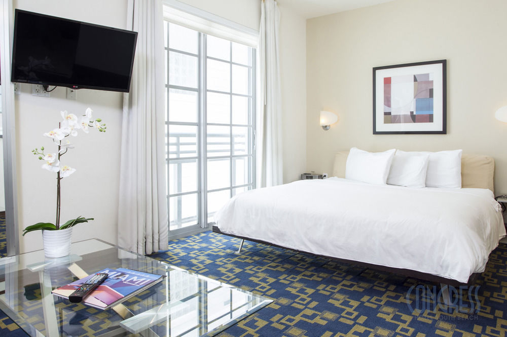 Hotel Congress Suites At The Strand 3*