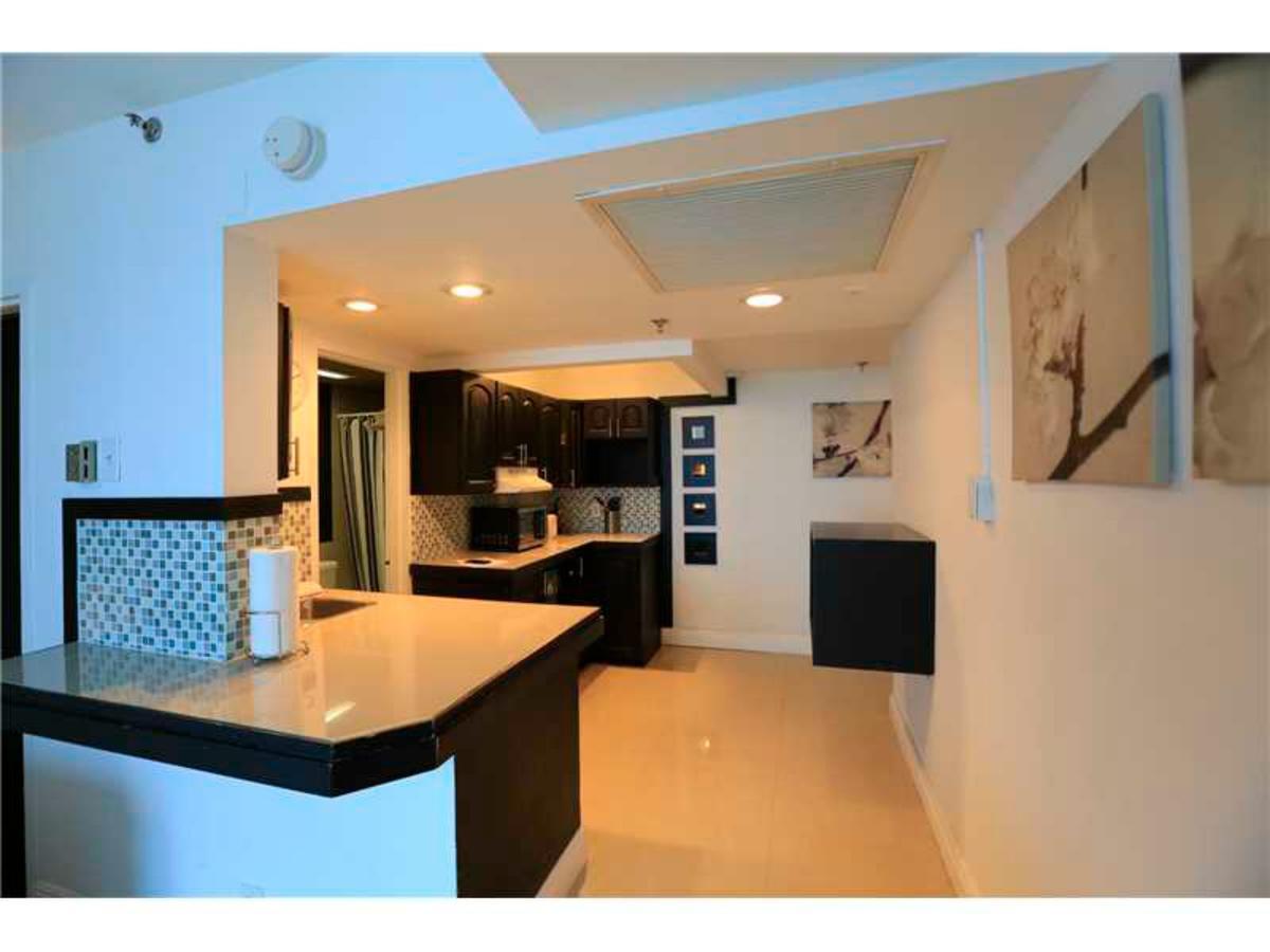 Castle Beach Apartment Miami Beach