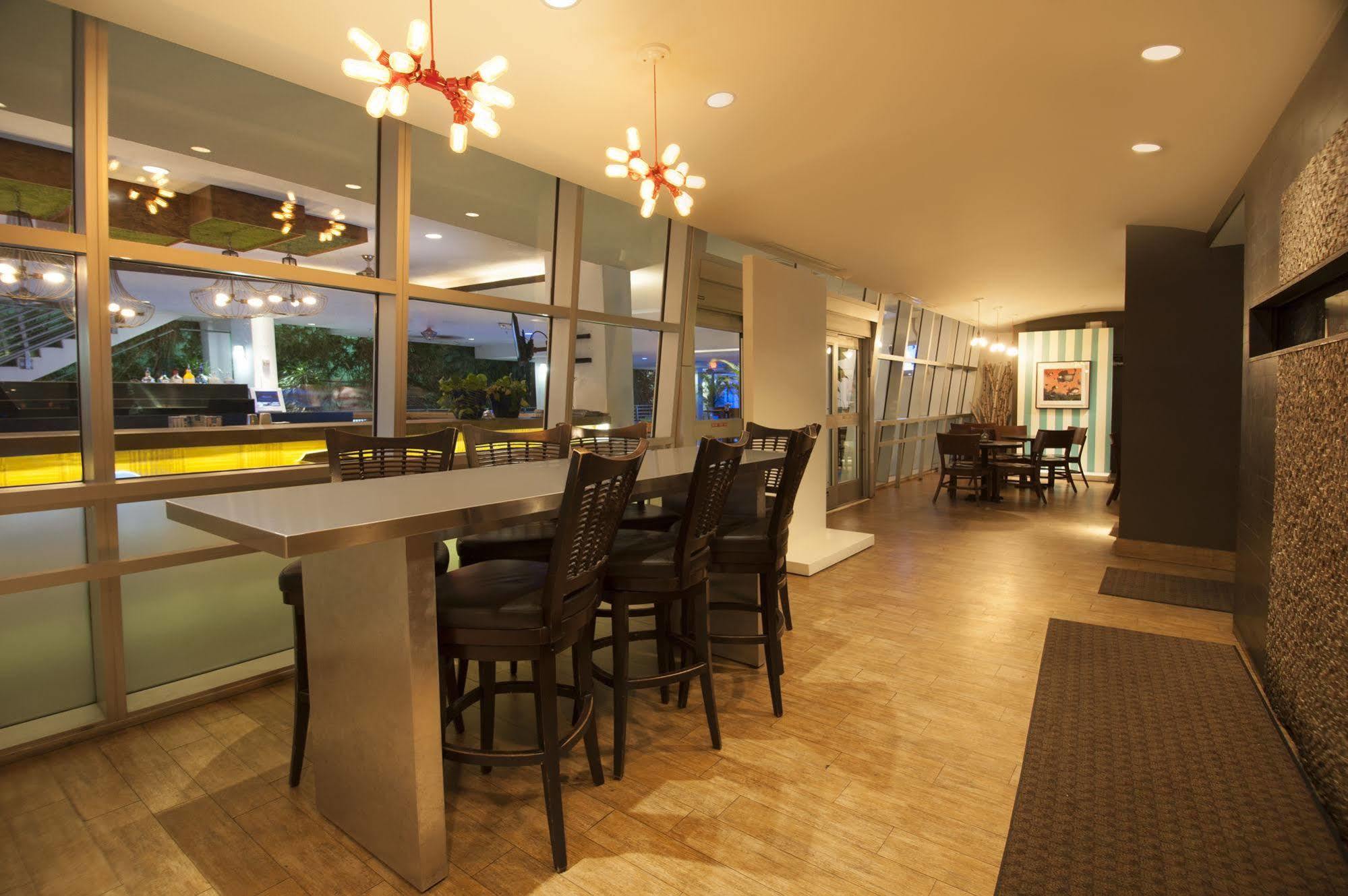 Resort Z Ocean Hotel, Classico A Sonesta Collection (adults Only) 4*