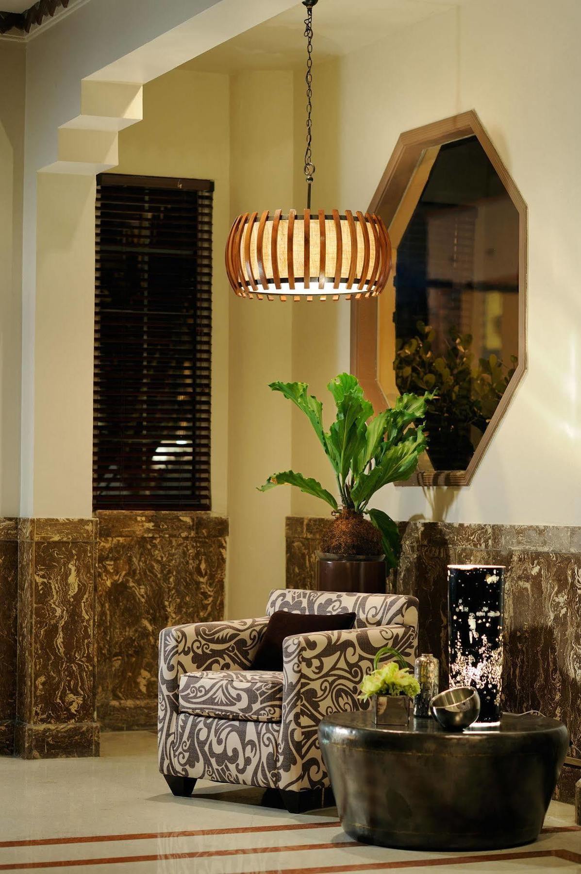 Hotel Essex House Miami Beach