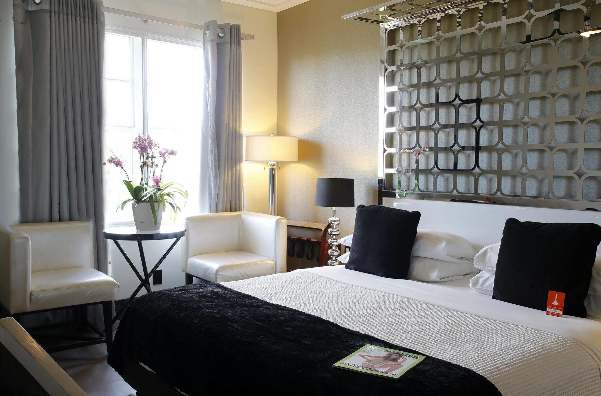 Hotel Waldorf Towers South Beach 3*
