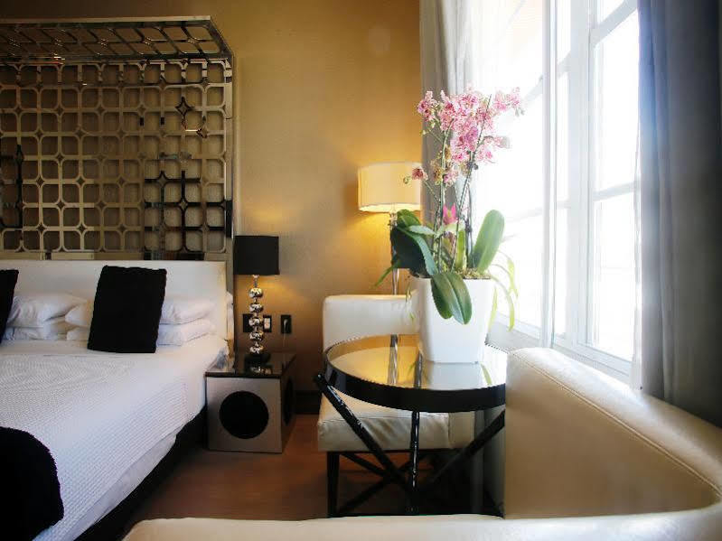 Hotel Waldorf Towers South Beach 3*