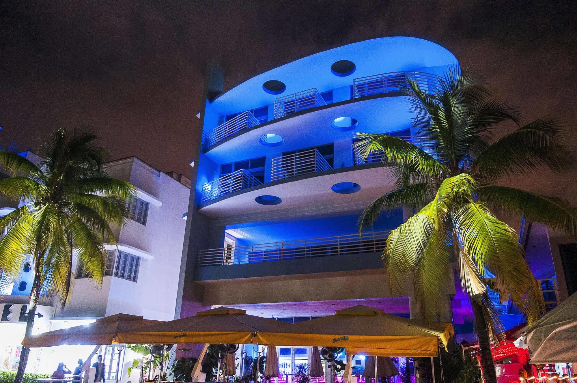 Congress Suites At The Strand Miami Beach
