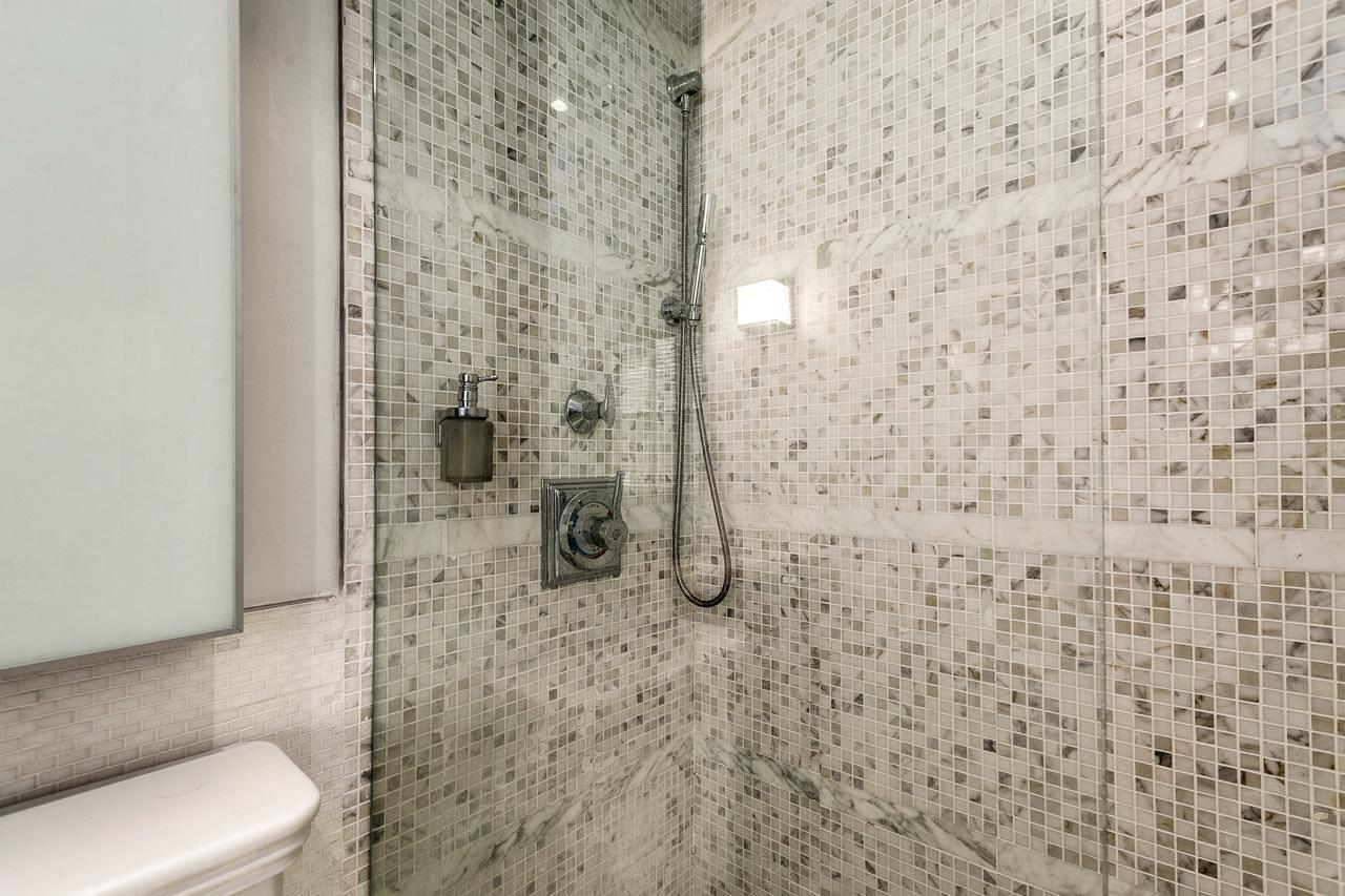 Apartment Two Bedroom Two Bath 2 Block To Beach Miami Beach