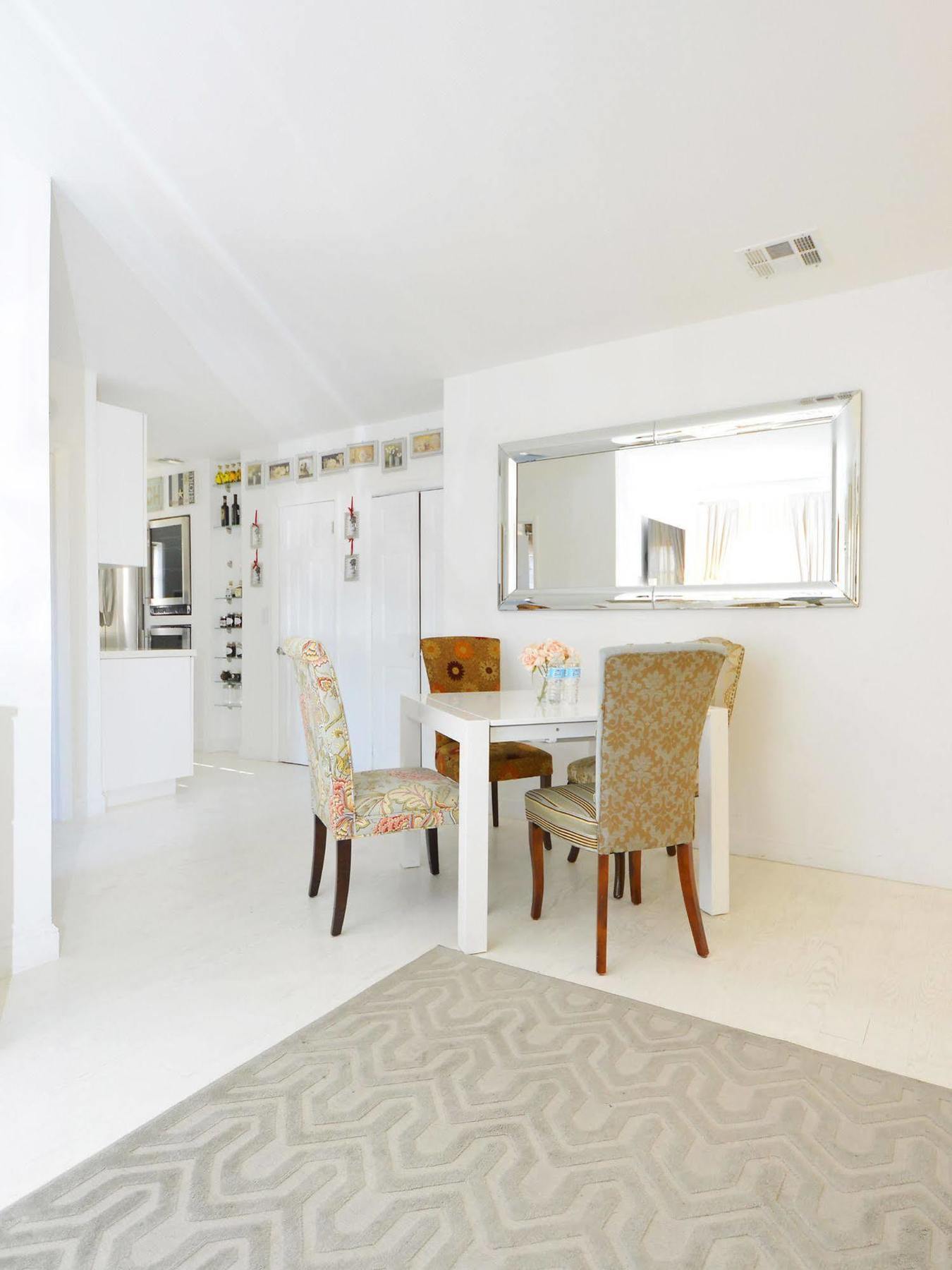 Sunrise Court Miami Beach