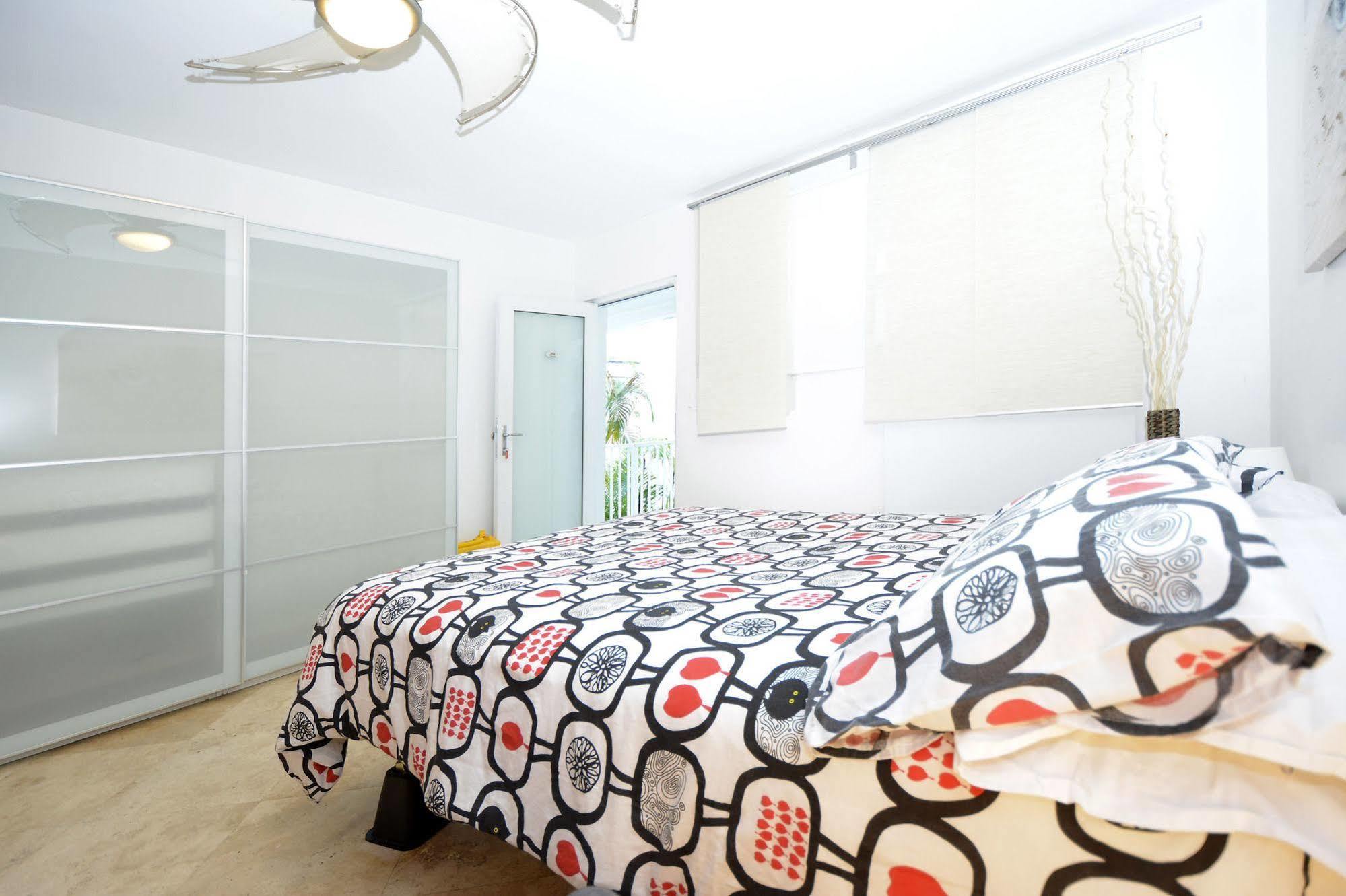 Art Deco Ocean Walk 3*