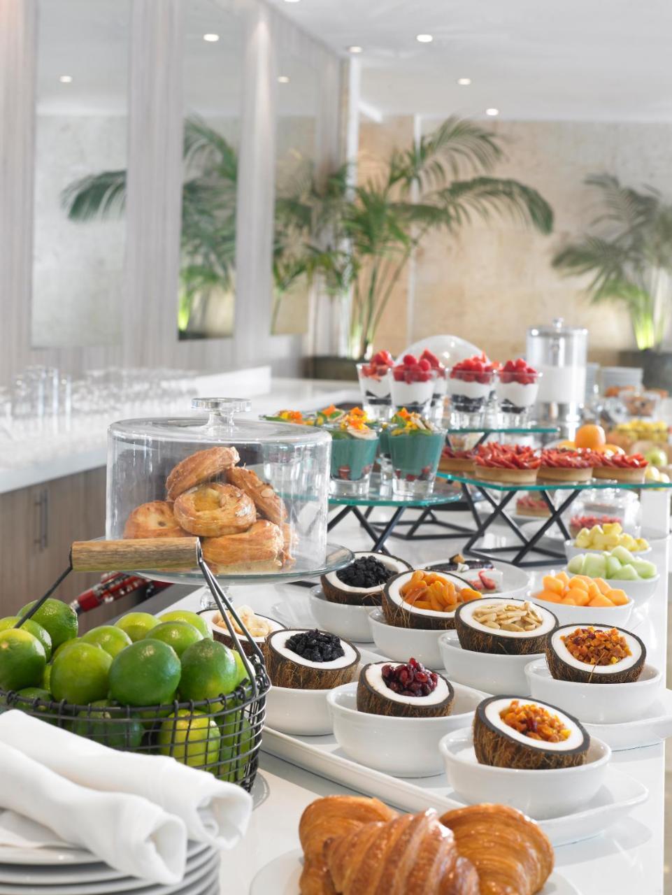 Grand Beach Hotel 4*
