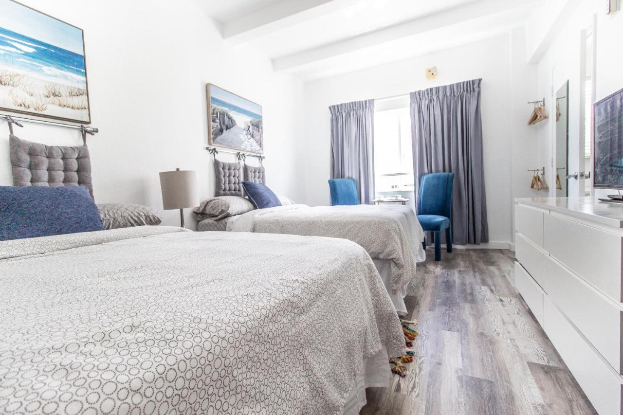 Ocean Spray Apartment *