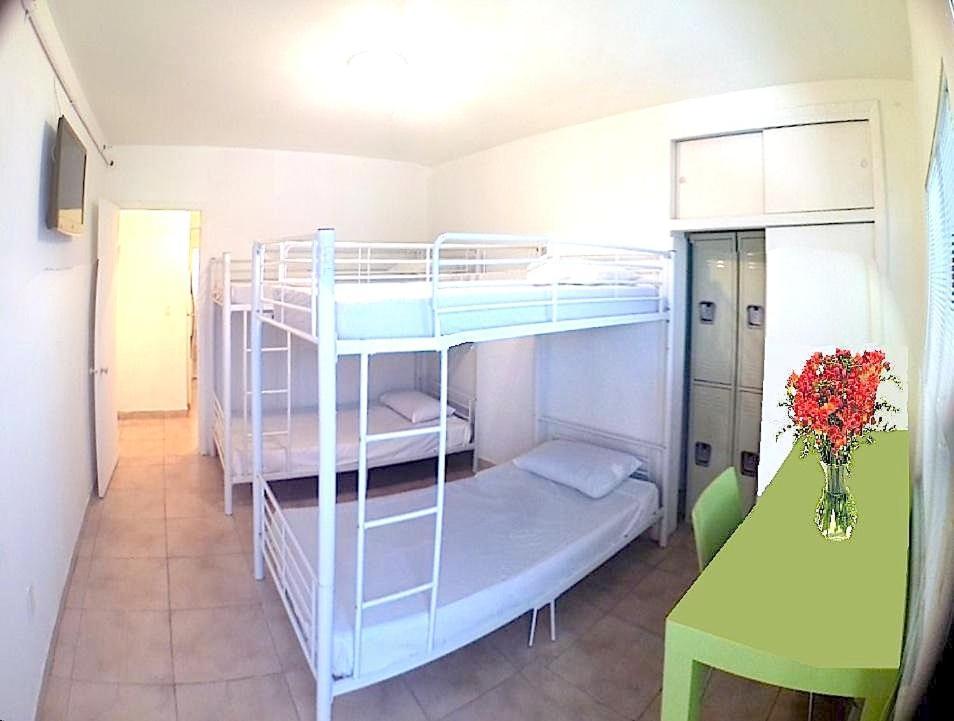 Bikini Hostel, Cafe&beer Garden Miami Beach
