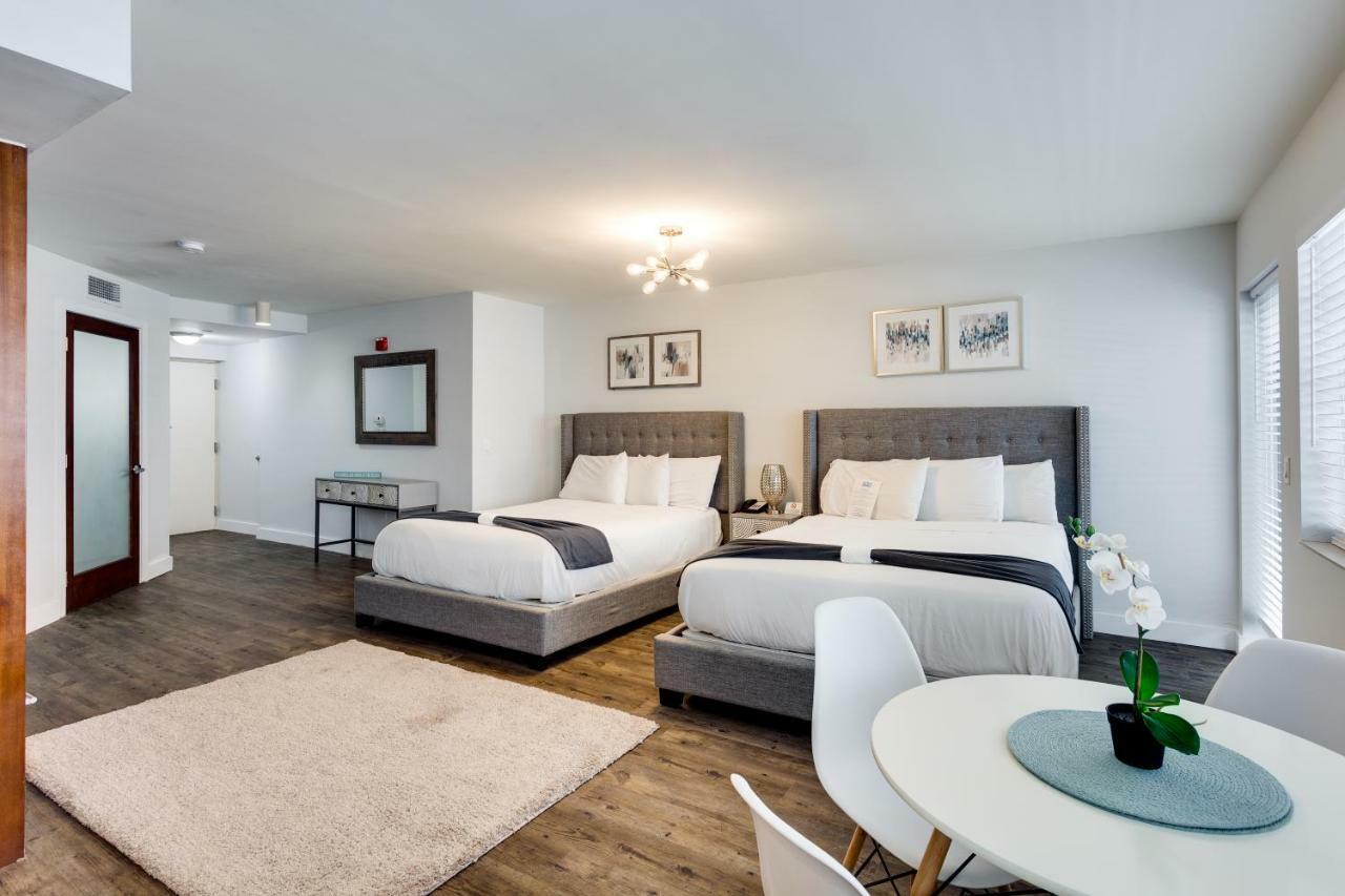 Congress Suites At The Strand